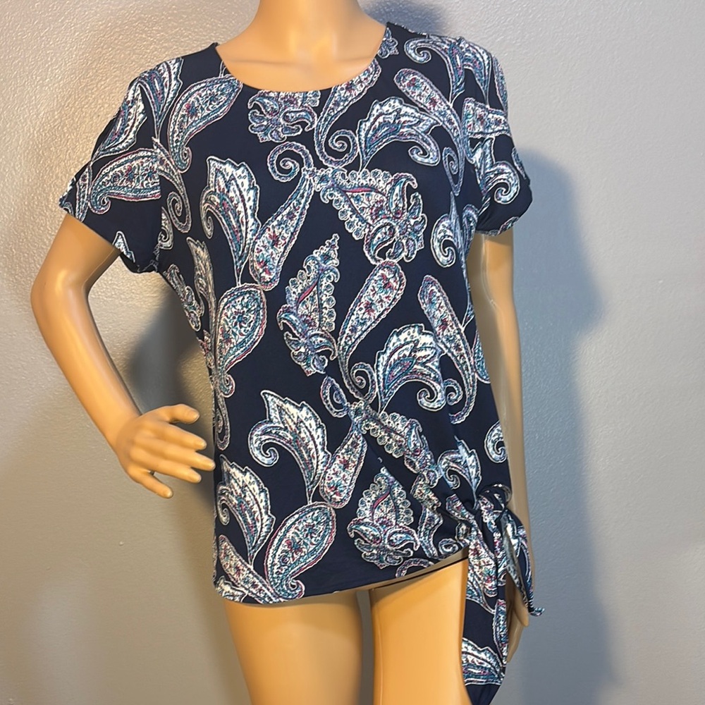 Paisley Print Navy Blue Women's Top w/ Cap Sleeve Open Slits